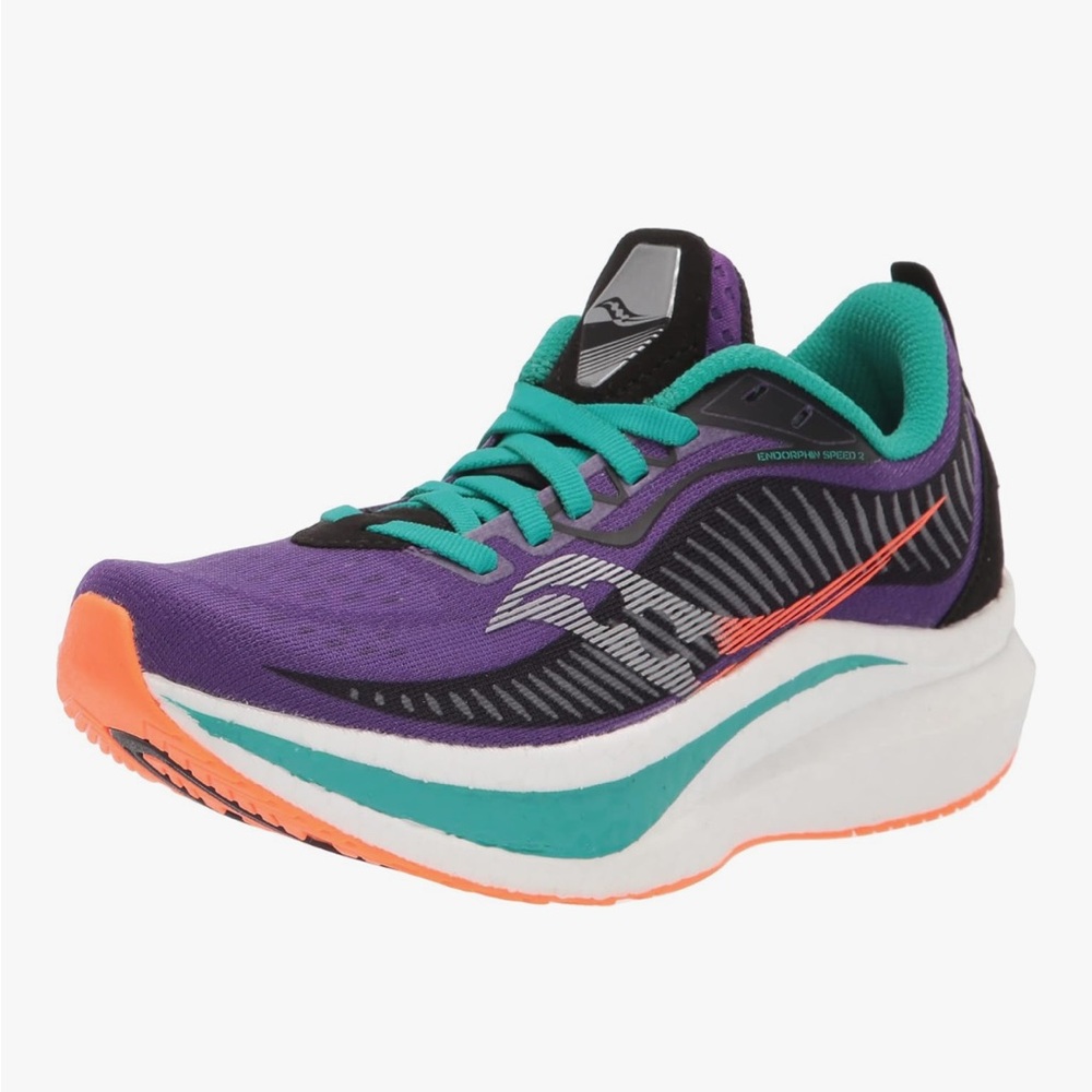 Saucony Women's endorphin trail running shoe 9 NWOT